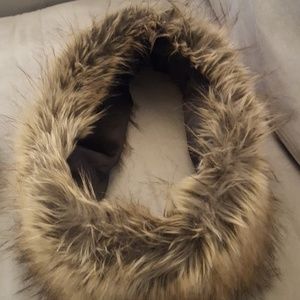 Accessories - Faux Fur infinity scarf Accessories - Faux Fur infinity scarf
